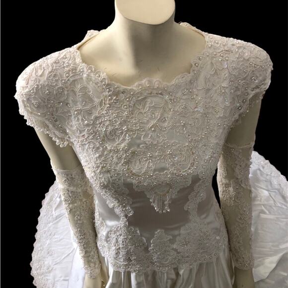Vintage After Six Wedding dress with train & sleeveless gloves size 8 - Picture 15 of 16